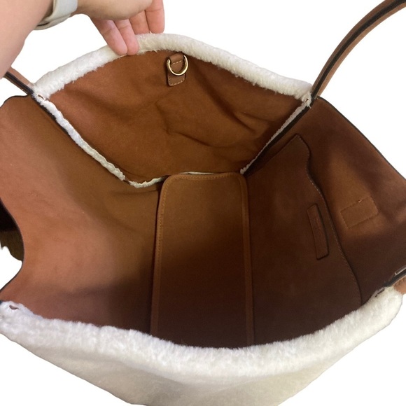 FFC New York Lacy Brown Tan Sheep Fur Sherpa Tote Bag Pre-Loved Gently Used - Picture 9 of 12